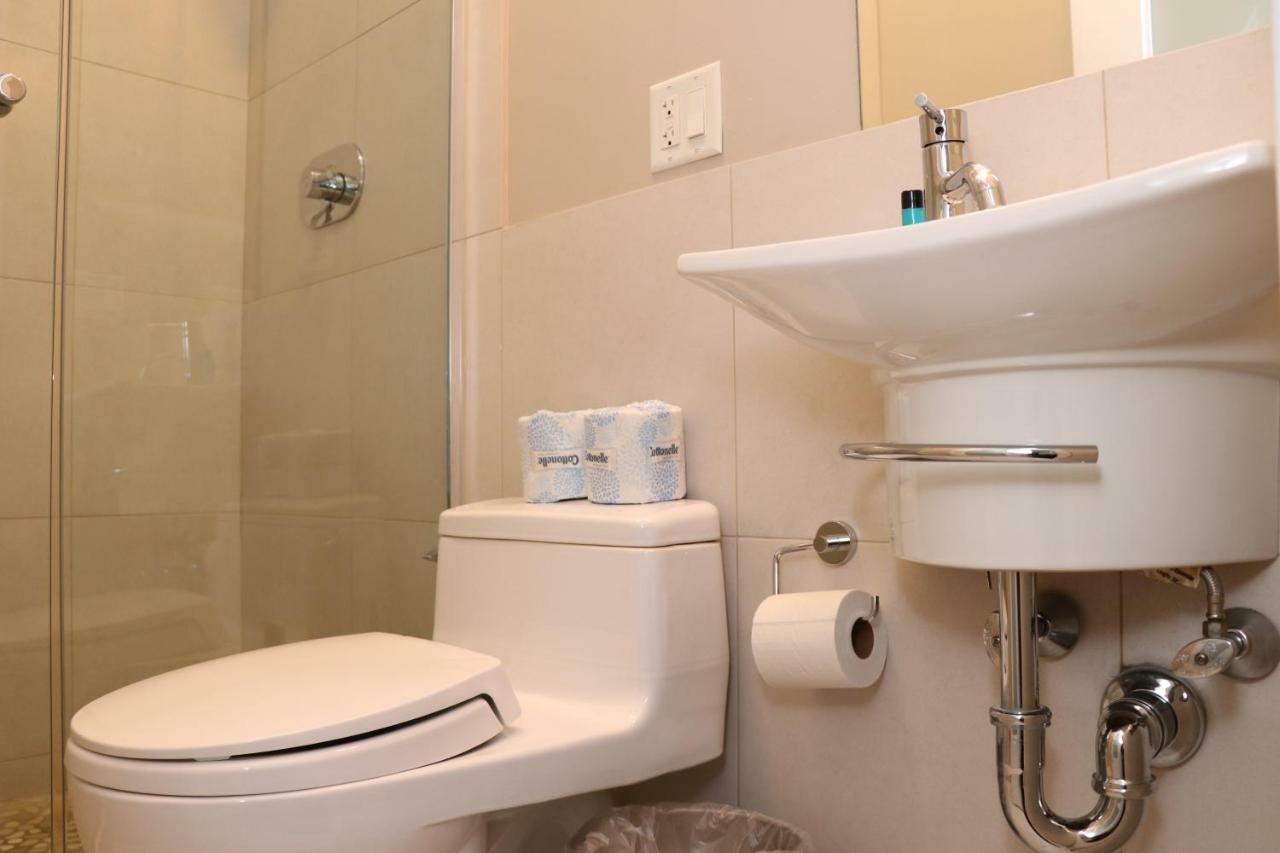 Stylish Studio On Newbury Street, #10 Бостон Экстерьер фото